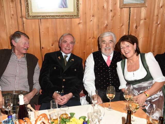 Magdalena Hauser mit Hias Leitner, Karl Kranz und Mario Adorf